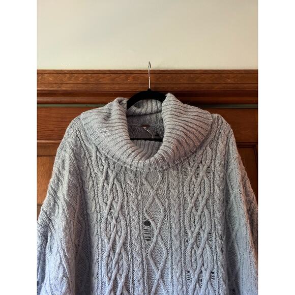 Free People Women's Distressed Complex Cable Knit Sweater Long Sleeve Blue SZ M - Picture 4 of 12